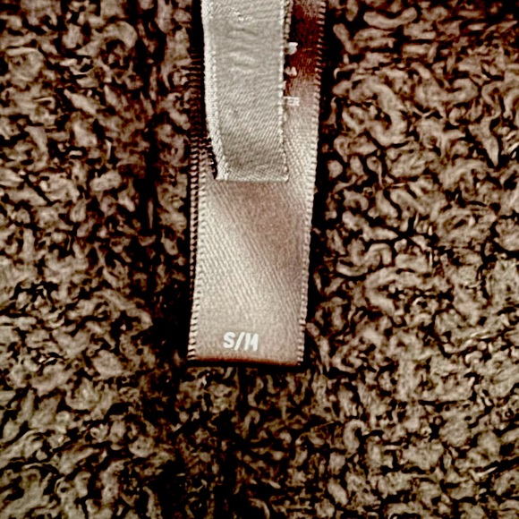 SKIMS Cozy Knit Set in Charcoal Gray - Picture 7 of 8